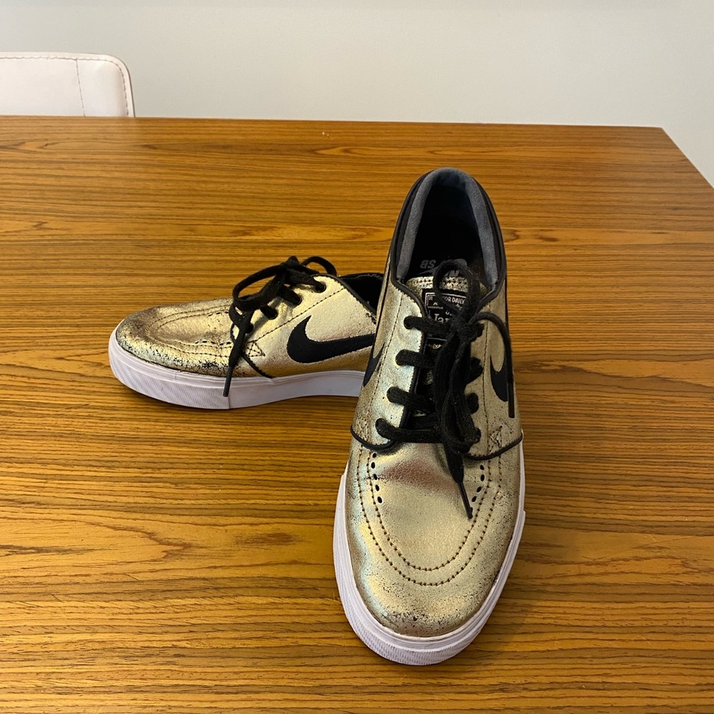 Nike ZOOM STEFAN JANOSKI L Metallic Gold Black White Men's Shoes